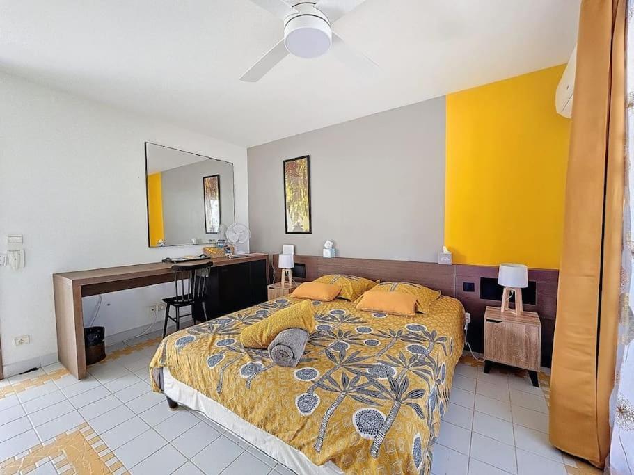 Studio Dans Village Vacances Manganao Saint-Francois  Extérieur photo